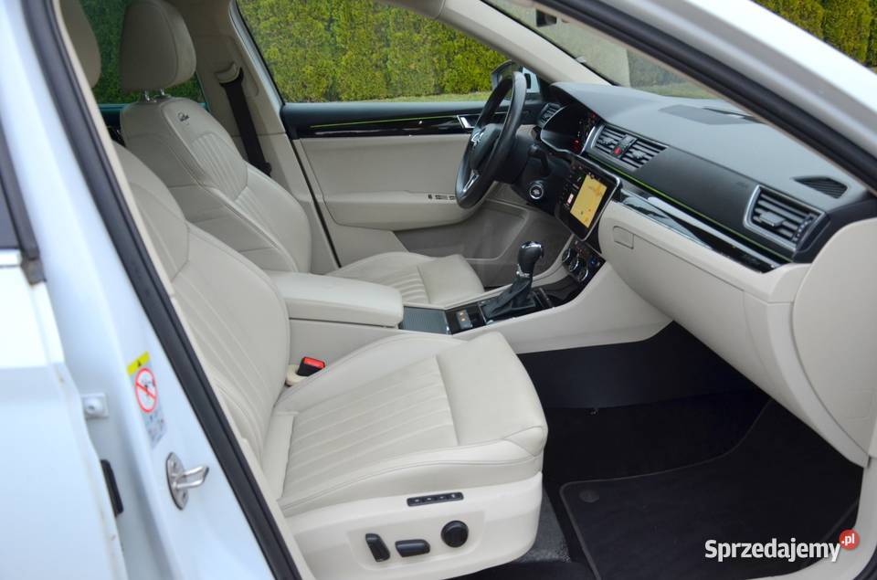 Skoda Superb 14 TSI PlugIn Hybrid LaurinKlement Turek