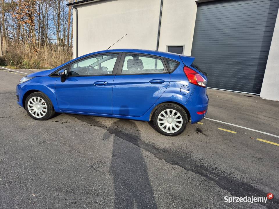 Ford fiesta 12 benzyna Lift Rok produkcji 2013
