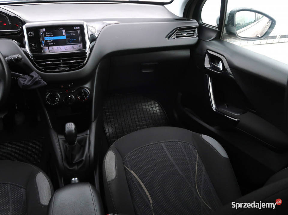 Peugeot 208 14 VTi