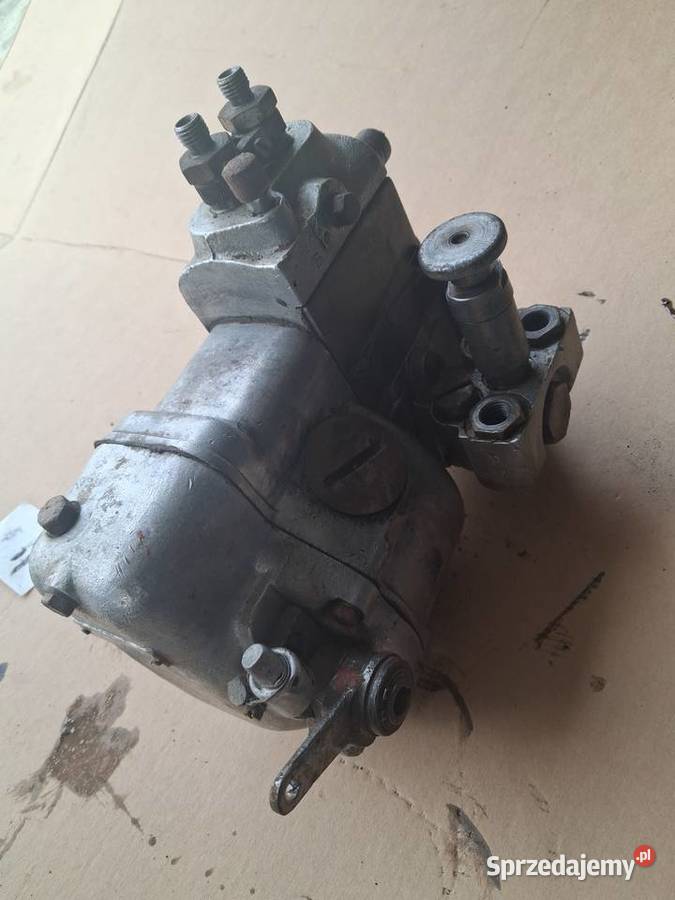 Pompa wtryskowa Ursus C328 Układ paliwowy