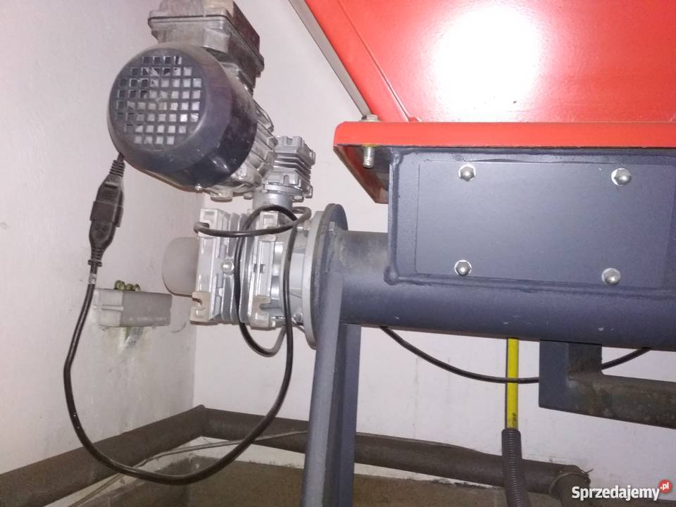 Piec na ekogroszek DEFRO AKM UNI 22kW