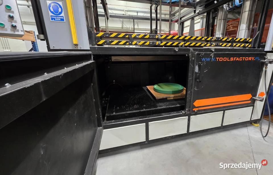 Termoformierka próżniowa