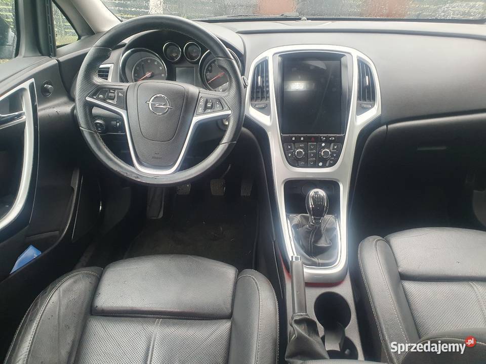 Opel Astra J 14 Turbo Benzyna 140 Klima Navi Alu Rok produkcji 2012 Gliwice