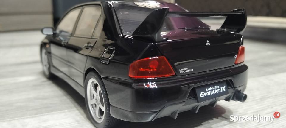 Mitsubishi Lancer Evo IX w skali 1 24 Kutno