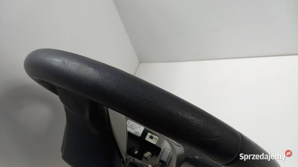 TOYOTA VERSO 20092013 KIEROWNICA MULTIFUNKCJA osobowe Zbierkowo sprzedam