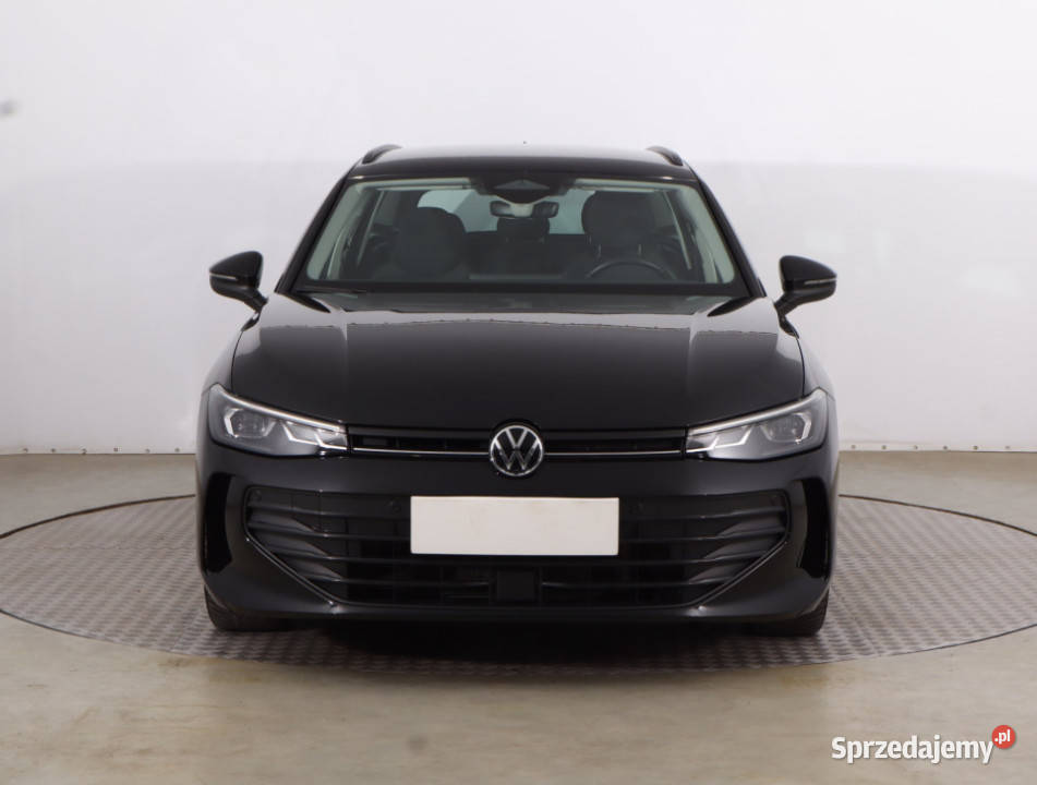 VW Passat 15 eTSI ACT komputer pokładowy