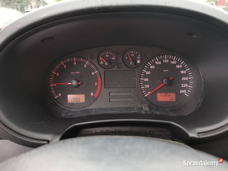 Seat Leon z Niemiec 125 niski przebieg ładne 1781cm3