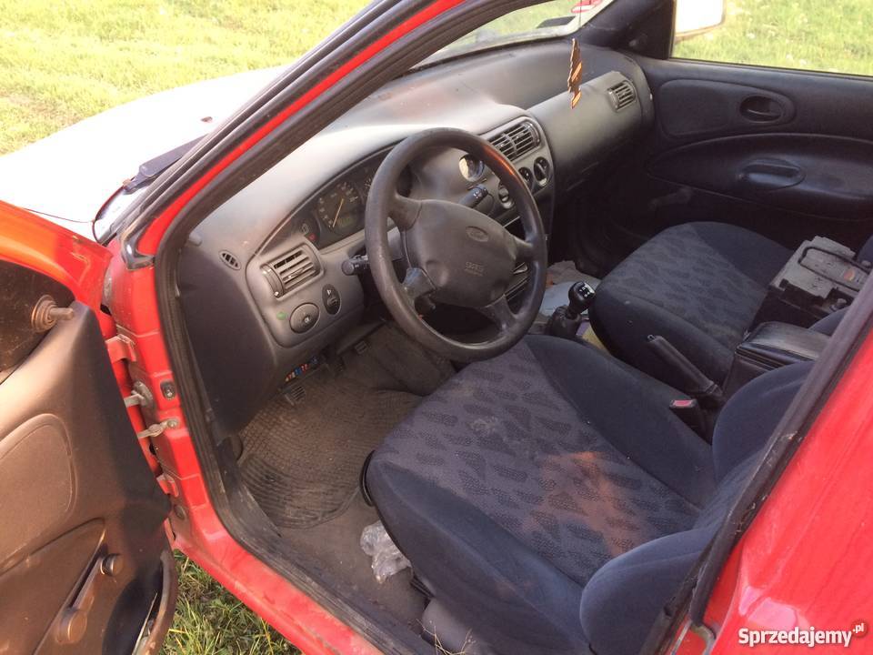 Ford escort w całości części wielkopolskie Swarzędz