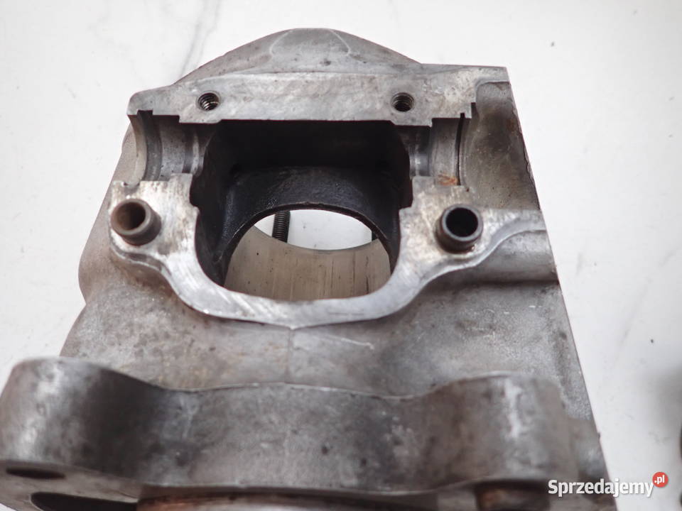 Cylinder Nikasil Porysowany Pokrywa Zaworu KTM