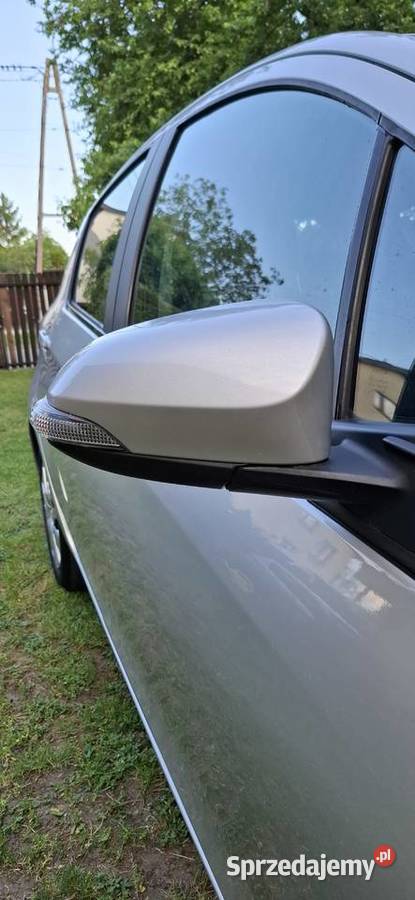 Toyota Yaris III 10 VVTi 69 2015 zadbana Niski Yaris Pruszków