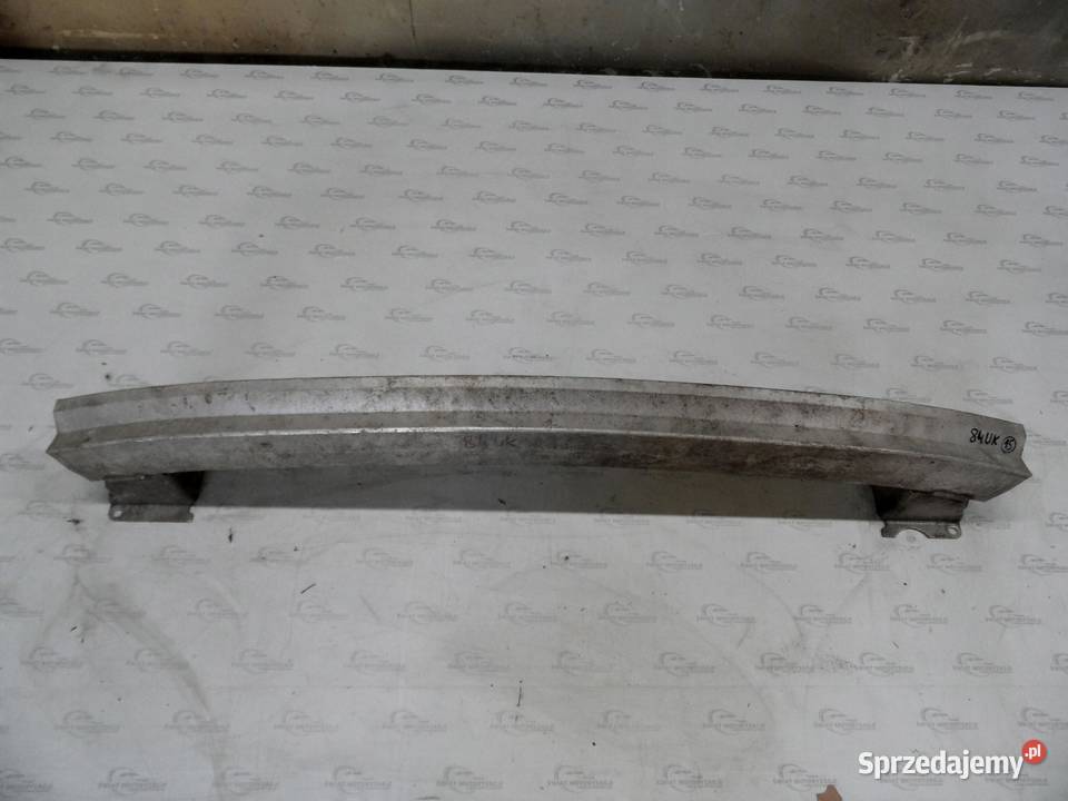 AUDI A3 8P LIFT 12r belka zderzaka tył