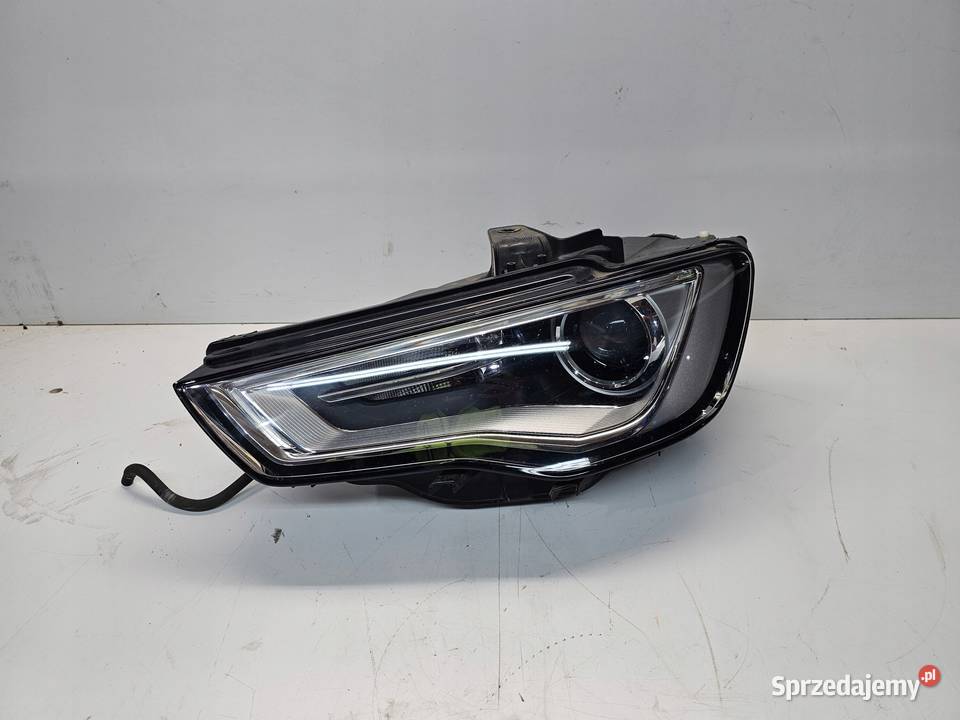 REFLEKTOR XENON LED LEWY AUDI A3 8V 8V0941005A Lampy przednie Przystajń