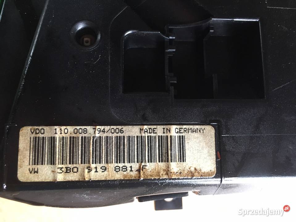Licznik Passat B5 18T 3B0919881F osobowe