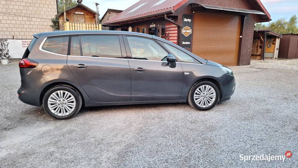 Opel Zafira Touer 2015r 16 CDTi 136EcoFlex7osb Zafira mazowieckie Szydłowiec