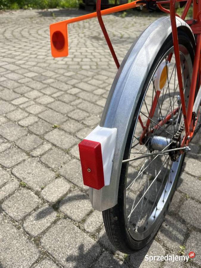 Stara biała lampka tylna Wigry 3 łezka Lampa tył Brwinów