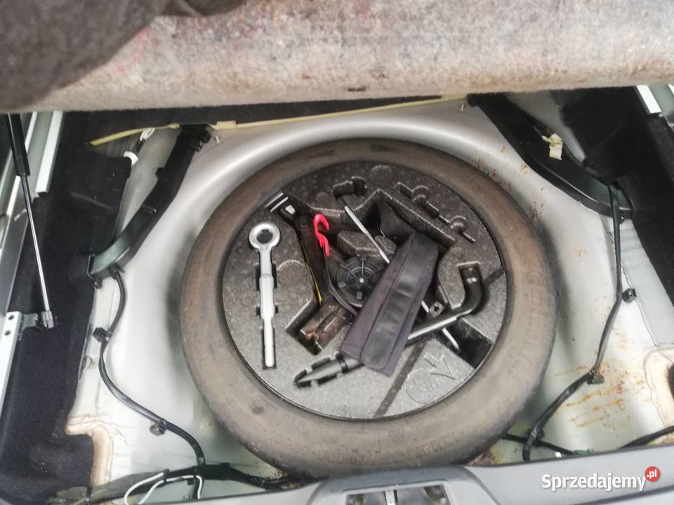 Volvo XC70 D5 AWD 185 42626 na części