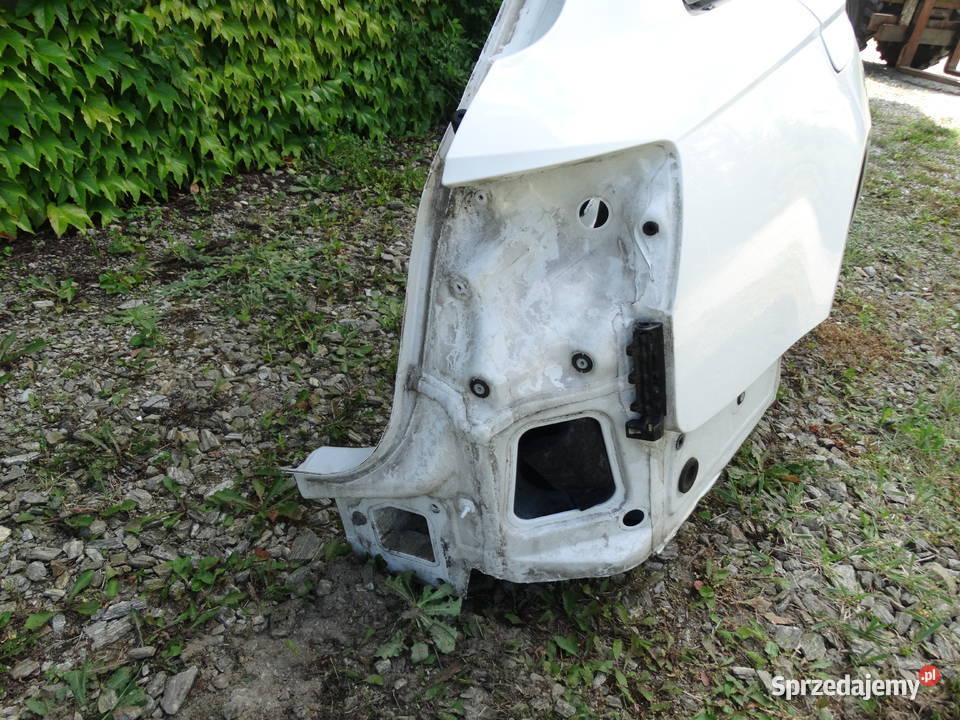 AUDI A6 C7 KOMBI AVANT 1118 LY9C BŁOTNIK osobowe sprzedam