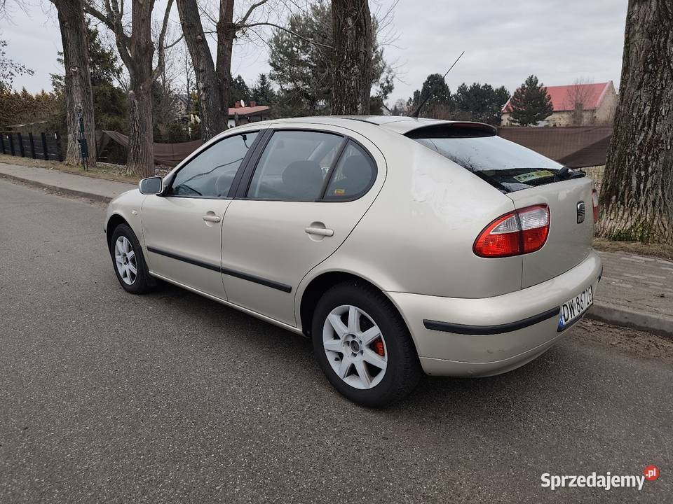 Seat Leon 16 2002r Polski Salon Rok produkcji 2002 Wrocław