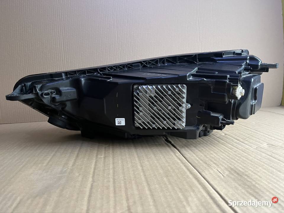 Lampa prawa Audi Q5 80A fullled polift Białystok sprzedam