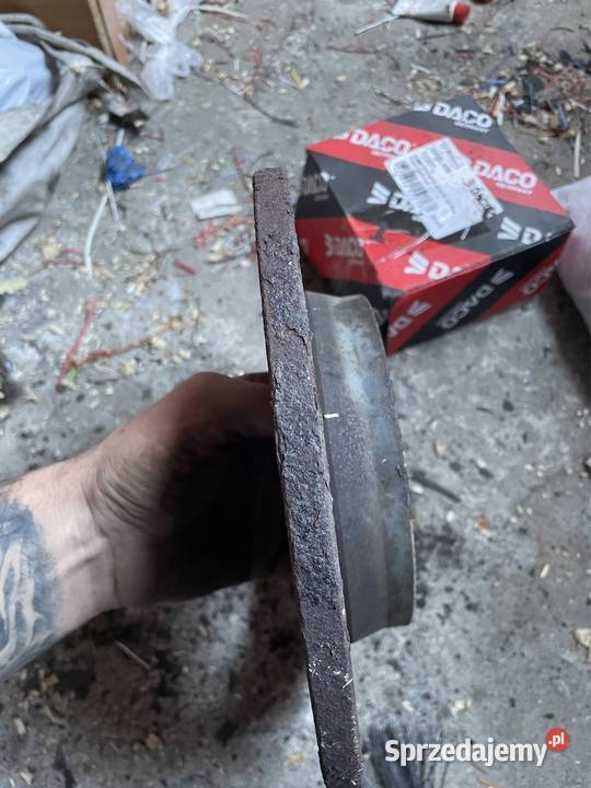 Tarcze hamulcowe tył A4 B6 255mm Suwałki