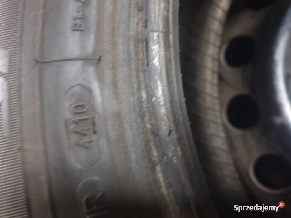 Opona Dunlop Sp Winter Response 17565R15 zima Dobre Miasto
