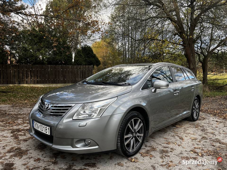 Toyota Avensis 18 b 147 BezwypadkowaSalon Polska świętokrzyskie sprzedam