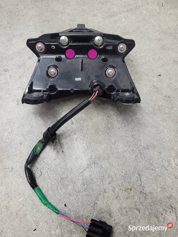 Kawasaki Z900 Z 900 24 OEM LAMPA TYŁ TYLNA LED Lampy tylne