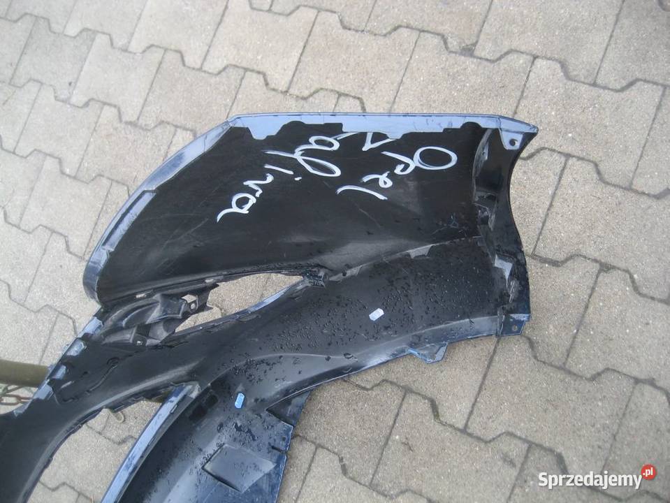 opel zafira c 1116r zderzak przedni bez pdc Karoseria