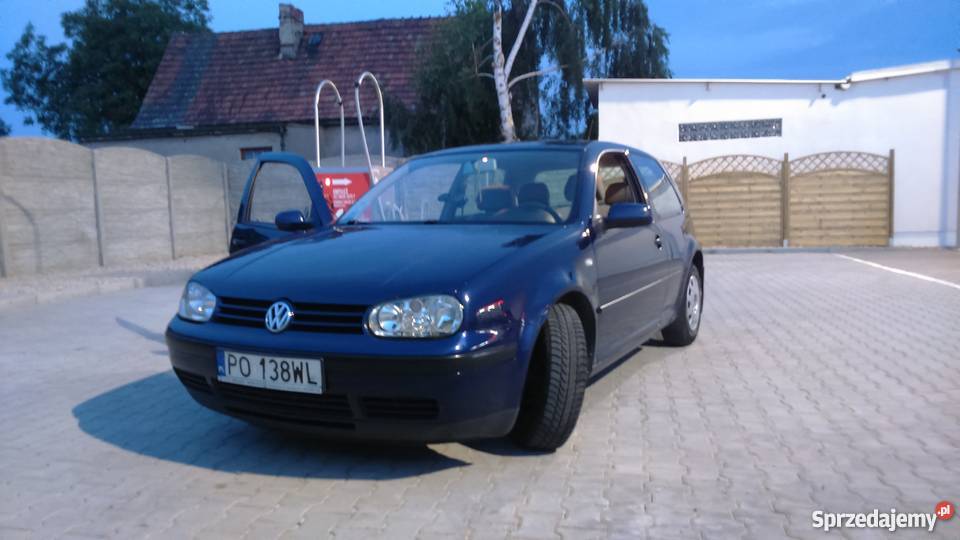 VW Golf 4 14 benzyna kupiony w polskim salonie wielkopolskie Poznań