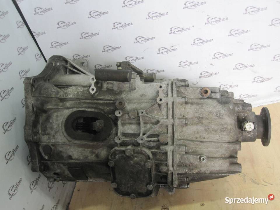 IVECO DAILY 30 HPI F1CE0481A 136 09r skrzynia świętokrzyskie