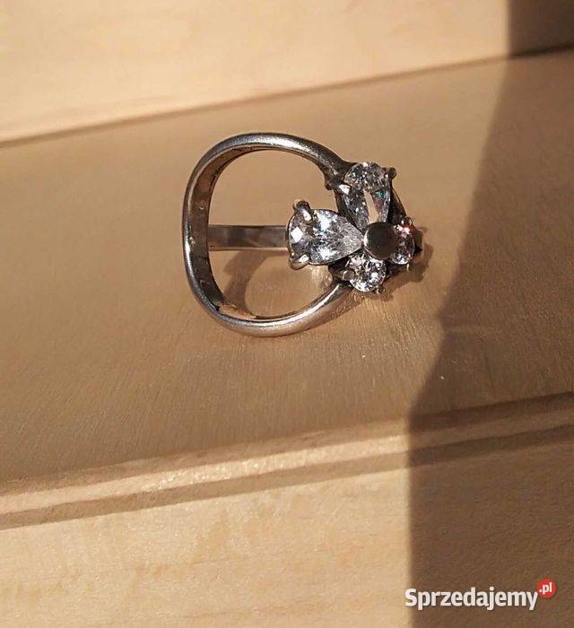 Pierścionek srebro 181 mm sprzedam