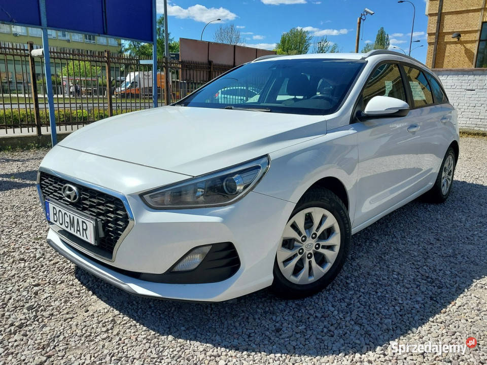 Hyundai i30 1819 kombi SALON serwis mocno wspomaganie kierownicy Warszawa sprzedam