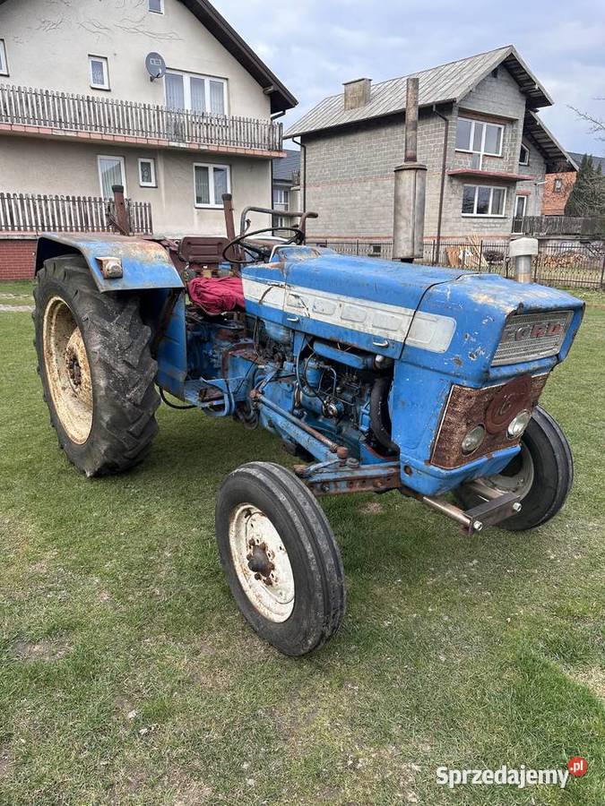 Ciągnik Ford 3000 Ford Radomsko sprzedam