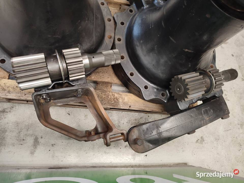 Zwolnica Case CVX 370 Magnum 84568719 Wilkowo sprzedam