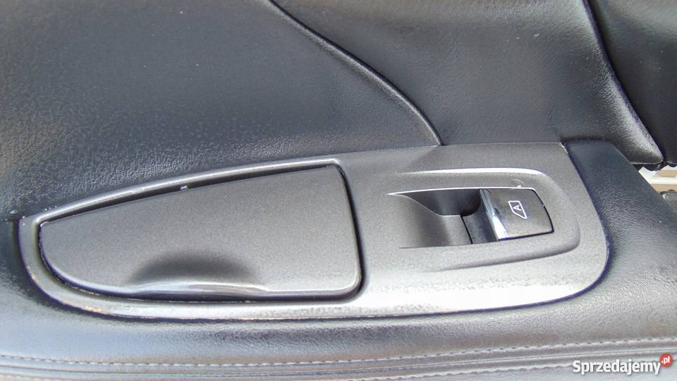 BOCZEK TAPICERKA DRZWI PRAWY TYŁ INFINITI Q70 Nowy Tomyśl sprzedam