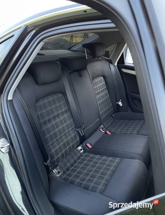 Audi A4 B8 20 TFSI 195 S line remoncie Bez wady manualna Gromiec
