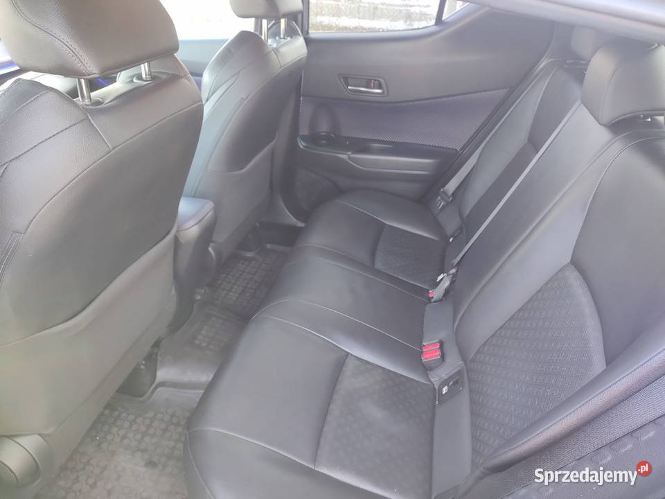 Sprzedam zadbaną Toyotę chr hybrid 2017 dobrze automatyczna