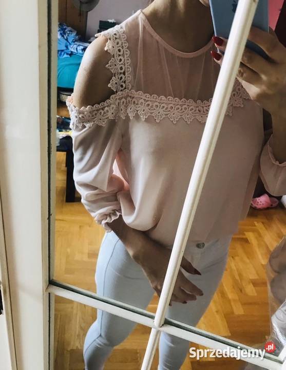 Bluzka cold shoulder koronka siateczka pudrowy Bluzki i koszule małopolskie Kraków sprzedam