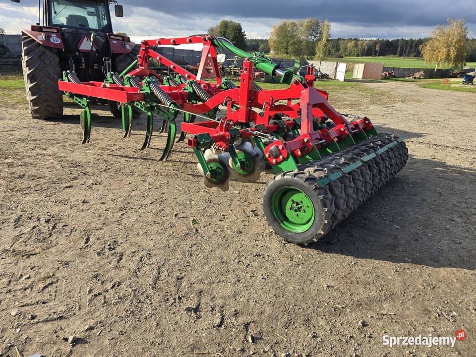 Kultywator bezorkowiec Unia Cross T Drive 3m Lipno