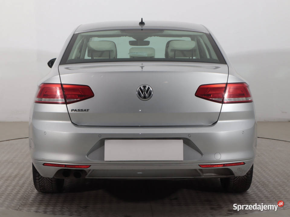 VW Passat 18 TSI 4/5 śląskie