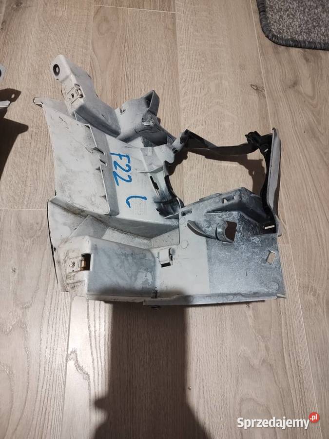 Ślizg Halogenu BMW F22