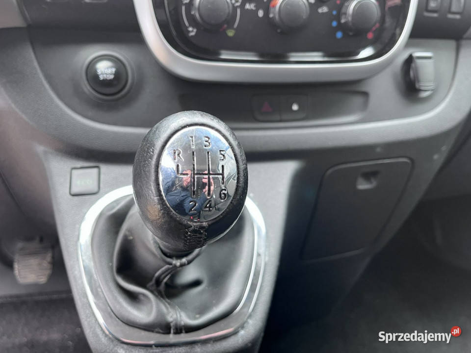 Renault Trafic 16 1wł Klima Navi GPS Webasto