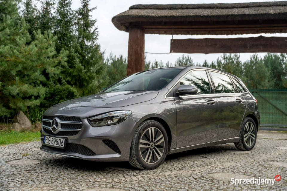 Mercedes B 180 180d 20 116 AMG Line Sprowadzony Rok produkcji 2023