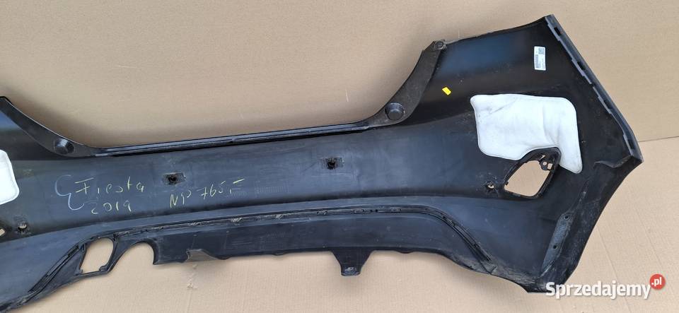FORD FIESTA MK8 ZDERZAK TYŁ TYLNY DOKŁADKA PDC osobowe Zderzaki Części samochodowe Bieleń