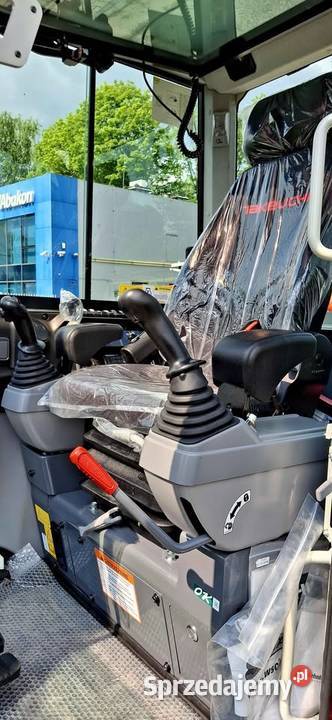 Minikoparka Takeuchi TB250 V5 ROTOTILT NOWA Koparki