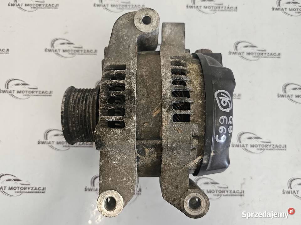 Toyota Avensis T27 22 D4D 1ADFTV 12r alternator osobowe sprzedam