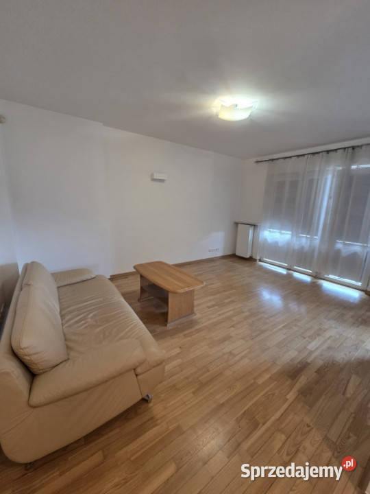 Bezpośrednio Komfortowe 3 pokoje Metrze balkon