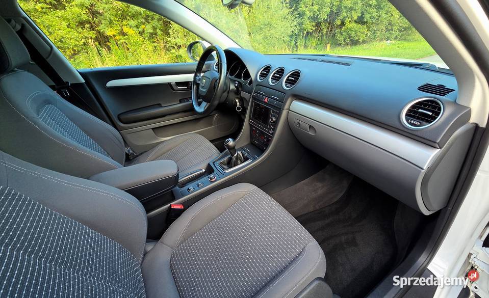 SEAT EXEO ST 20TDI CR 143 2011r BiXenon LED Navi MP3