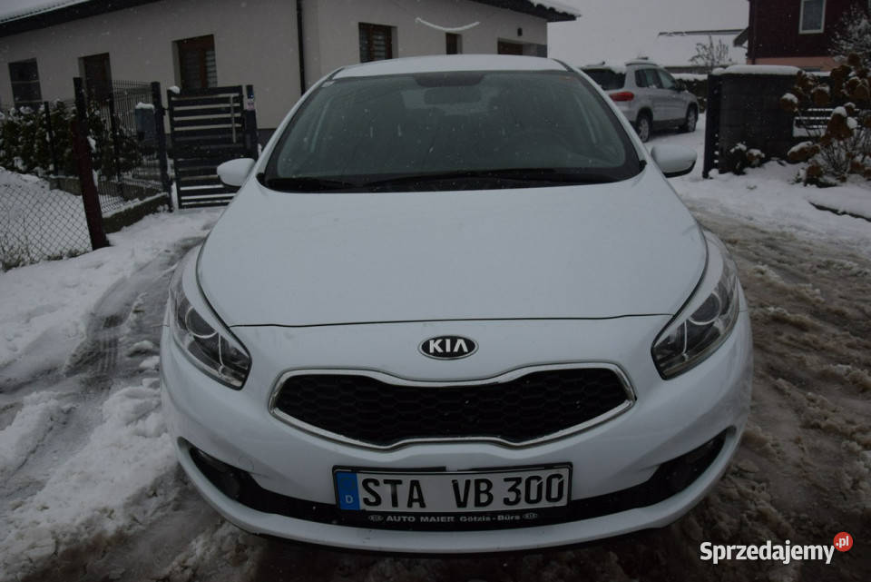 Kia Ceed 14B 2015r Kamera 2 Kpl Kół Grzane Hatchback Majdan Sieniawski sprzedam