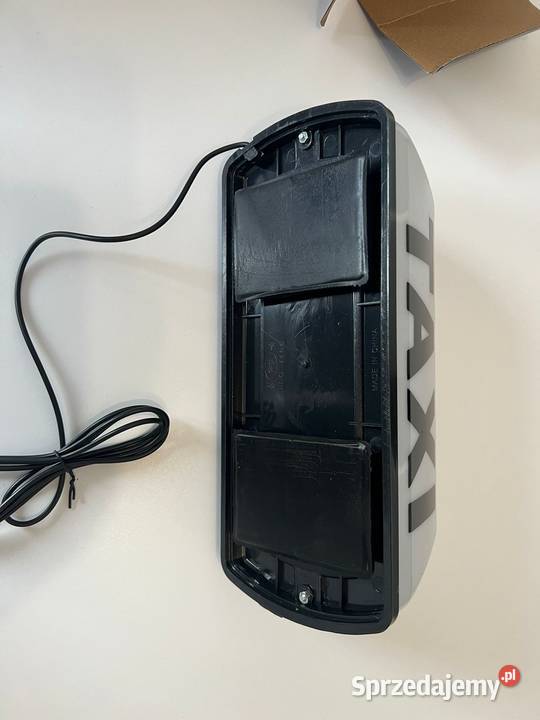 Lampa TAXI LED na magnes wtyczka zapalniczki